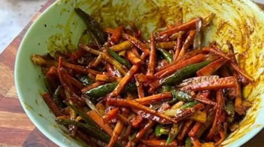 Winter mixed vegetable and amla pickle in mustard oil 6
